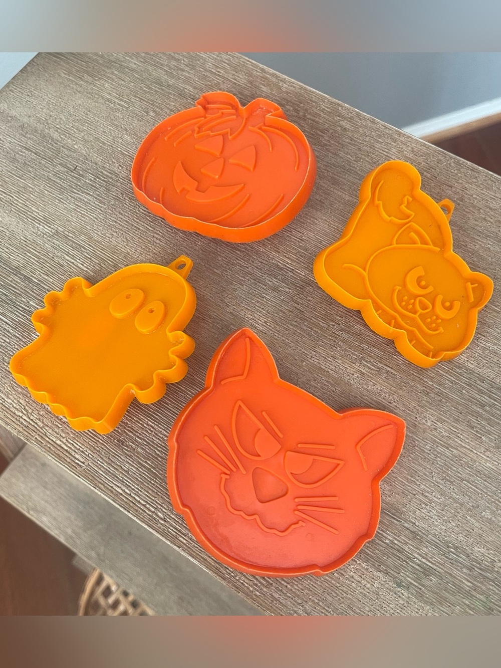 Vintage Hallmark Halloween Cookie Cutters Set of 4 Pumpkin Ghost Cat Retro Decor